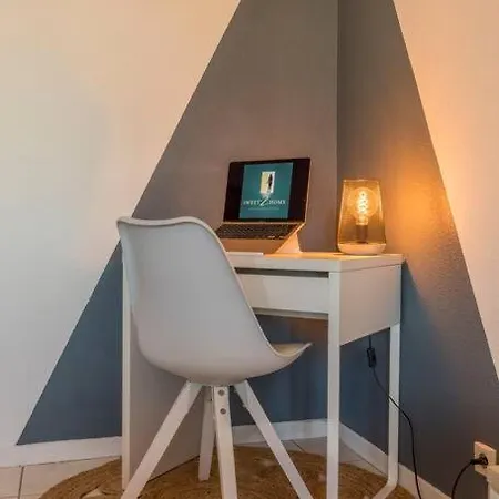 Apartamento Splendid T2 Piscine En Ete Avec Terrasse, Airbus Et Aeroport