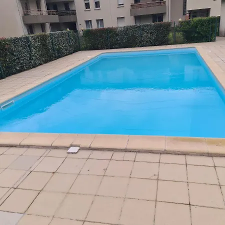 Splendid T2 Piscine En Ete Avec Terrasse, Airbus Et Aeroport Toulouse